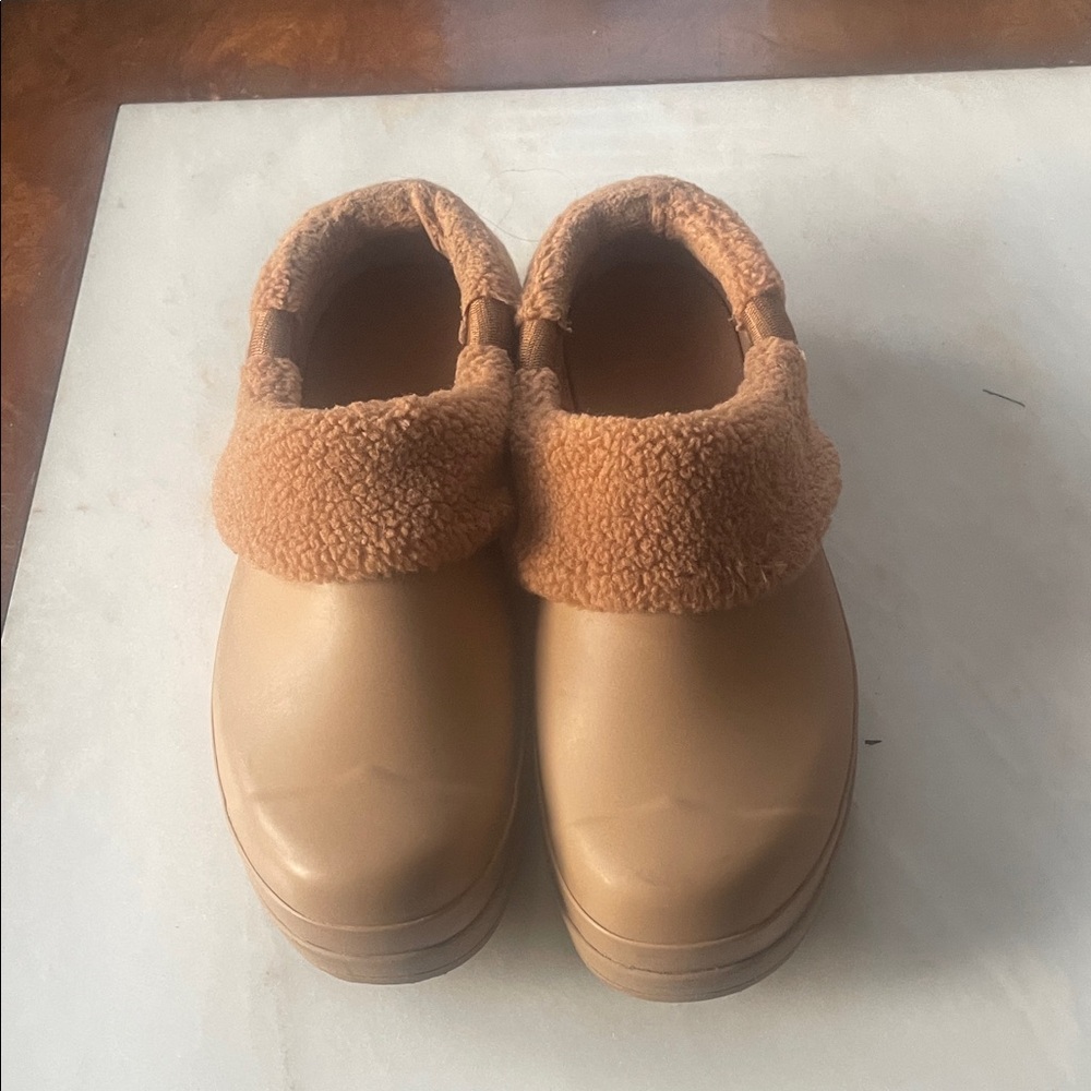 Hunter Tan Clog Sandals with Shearling Collar